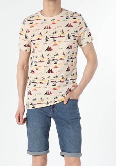 صورة من بيج للرجال تي شيرت بأكمام قصيرة