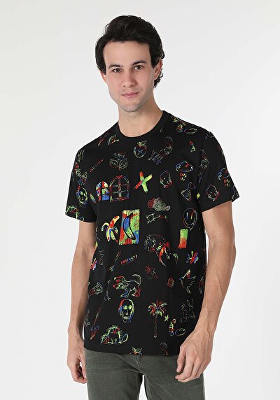 اعرض التفاصيل لـ أسود للرجال تي شيرت بأكمام قصيرة