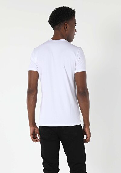 صورة من أبيض للرجال تي شيرت بأكمام قصيرة