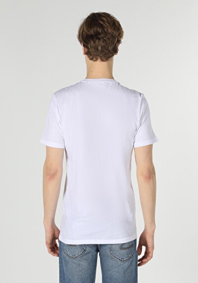 صورة من أبيض للرجال تي شيرت بأكمام قصيرة