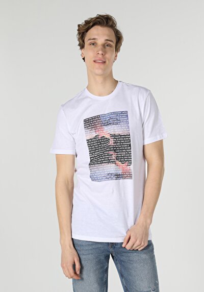 صورة من أبيض للرجال تي شيرت بأكمام قصيرة