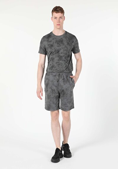 صورة من أنتراسيت للرجال شورت