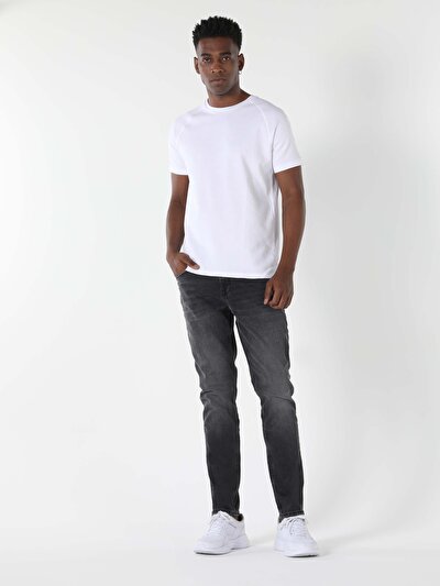 صورة من أبيض للرجال تي شيرت بأكمام قصيرة