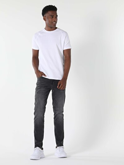 صورة من أبيض للرجال تي شيرت بأكمام قصيرة