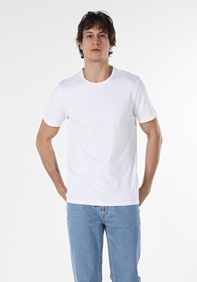 اعرض التفاصيل لـ أبيض للرجال تي شيرت بأكمام قصيرة