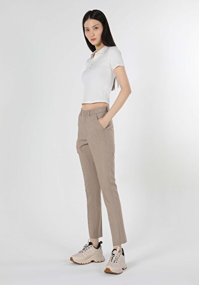 صورة من بيج للنساء بناطيل