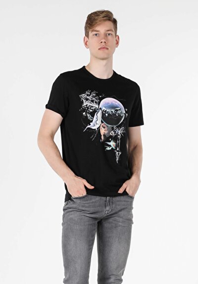 اعرض التفاصيل لـ أسود للرجال تي شيرت بأكمام قصيرة