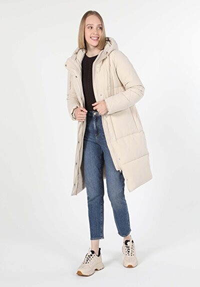 صورة من بيج للنساء ملابس خارجية