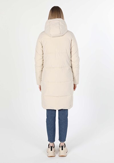 صورة من بيج للنساء ملابس خارجية