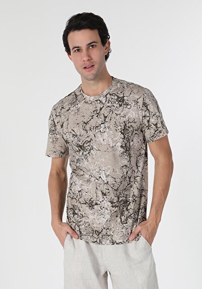 صورة من   رقبة مستديرة مطبوعة رجالي بيج كم قصير تي شيرت