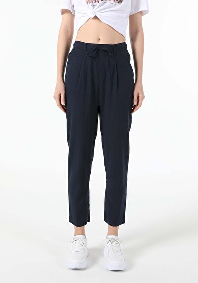 اعرض التفاصيل لـ أزرق بحري للنساء بناطيل