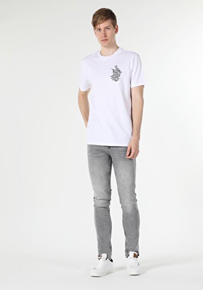 صورة من أبيض للرجال تي شيرت بأكمام قصيرة