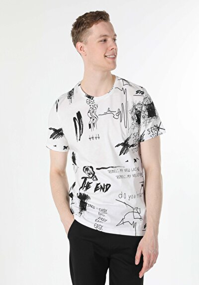 صورة من أبيض للرجال تي شيرت بأكمام قصيرة