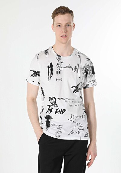 اعرض التفاصيل لـ أبيض للرجال تي شيرت بأكمام قصيرة