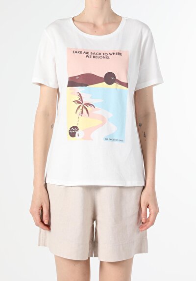 اعرض التفاصيل لـ أبيض للنساء تي شيرت بأكمام قصيرة