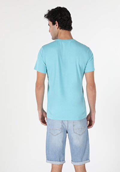 صورة من أزرق للرجال تي شيرت بأكمام قصيرة