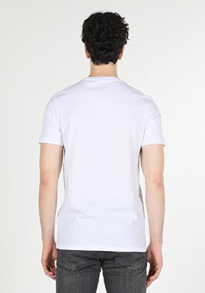 اعرض التفاصيل لـ أبيض للرجال تي شيرت بأكمام قصيرة