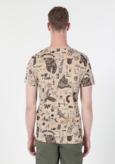 صورة من بيج للرجال تي شيرت بأكمام قصيرة