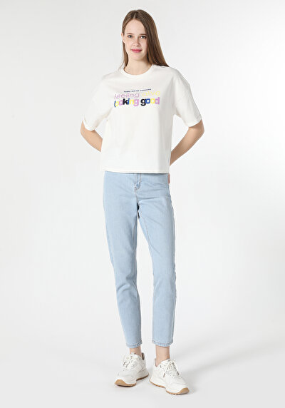 اعرض التفاصيل لـ بيج فاتح للنساء تي شيرت بأكمام قصيرة