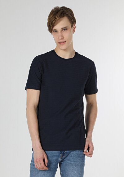 اعرض التفاصيل لـ أزرق بحري للرجال تي شيرت بأكمام قصيرة