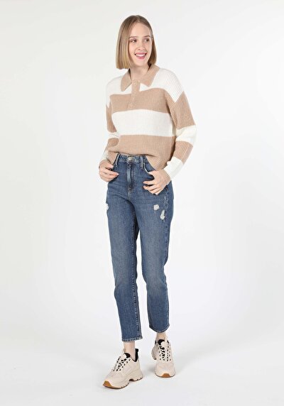 صورة من دينيم للنساء بناطيل