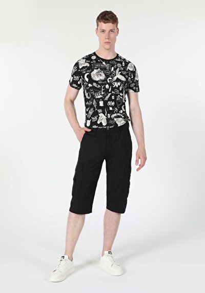 صورة من أسود للرجال شورت