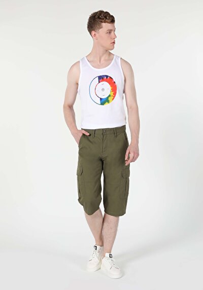 صورة من كاكي للرجال شورت