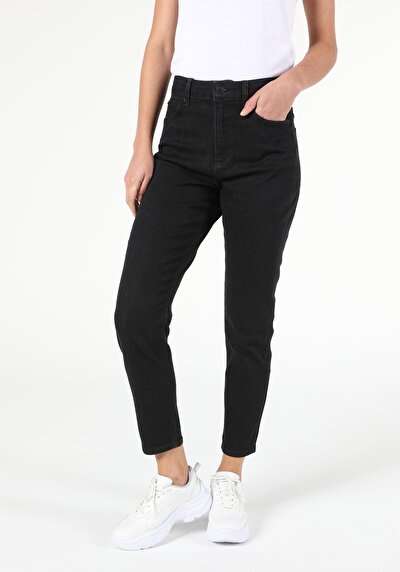 صورة من أزرق للنساء بناطيل