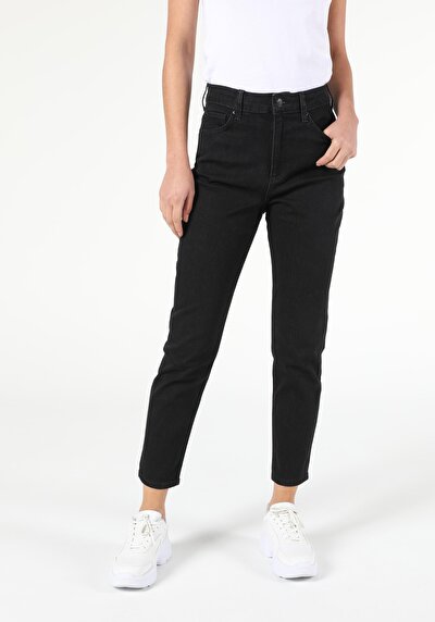 صورة من أزرق للنساء بناطيل