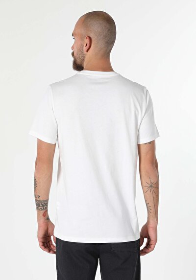 صورة من أبيض للرجال تي شيرت بأكمام قصيرة