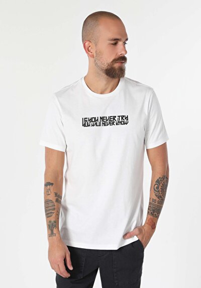 اعرض التفاصيل لـ أبيض للرجال تي شيرت بأكمام قصيرة