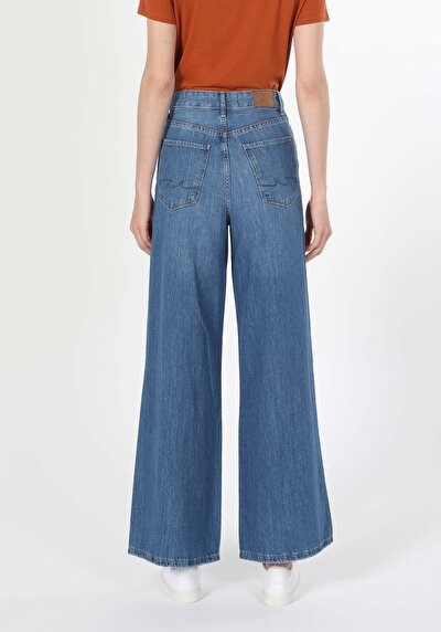 اعرض التفاصيل لـ أزرق للنساء بناطيل