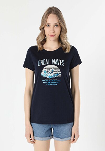 اعرض التفاصيل لـ أزرق بحري للنساء تي شيرت بأكمام قصيرة