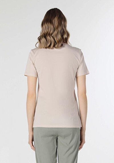 صورة من بيج للنساء تي شيرت بأكمام قصيرة