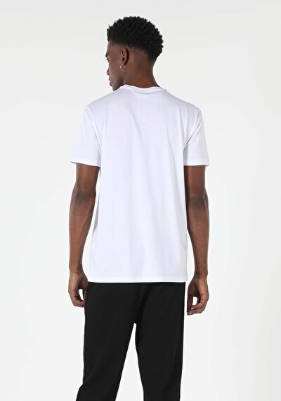 صورة من أبيض للرجال تي شيرت بأكمام قصيرة