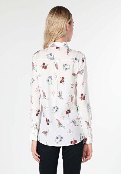 صورة من متعدد الألوان للنساء قميص كم طويل