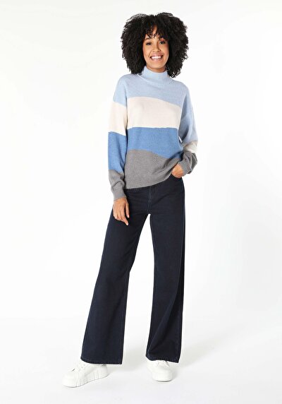 صورة من متعدد الألوان للنساء 