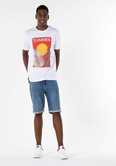 صورة من أبيض للرجال تي شيرت بأكمام قصيرة