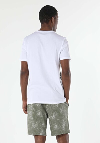 صورة من أبيض للرجال تي شيرت بأكمام قصيرة