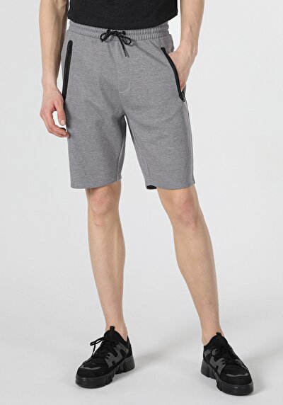اعرض التفاصيل لـ رمادي للرجال شورت