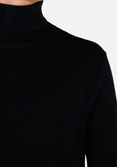 اعرض التفاصيل لـ   سلحفاة الرقبة جاكار رجالي كنزة سوداء