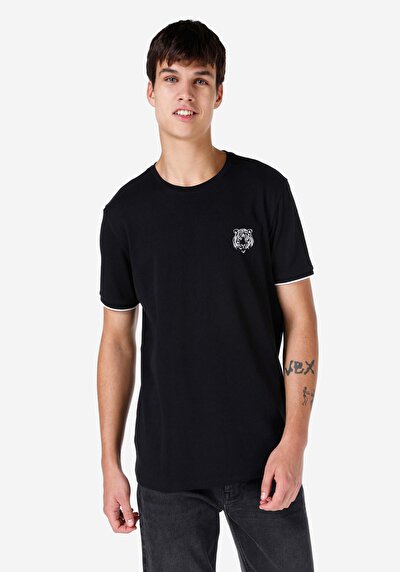 صورة من عادي مقاس رقبة مستديرة مستقيم رجالي أسود كم قصير تي شيرت