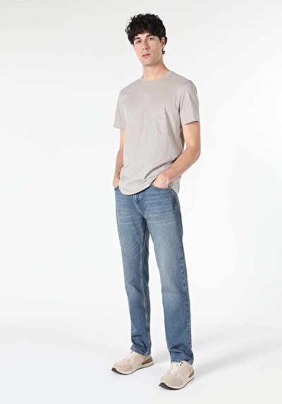 صورة من أبيض للرجال تي شيرت بأكمام قصيرة