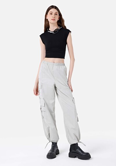 صورة من   خصر منخفض ساق واسعة بنطلون حجري نسائي