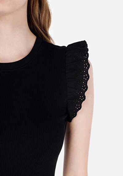 اعرض التفاصيل لـ فستان نسائي أسود بأكمام قصيرة نحيف