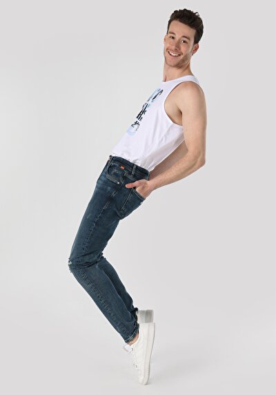 صورة من سليم  خصر منخفض ضيق الساق جينز نيلي للرجال