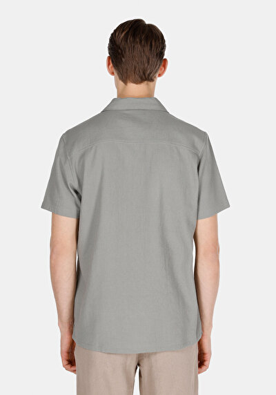 اعرض التفاصيل لـ كاكي للرجال قميص  كم قصير