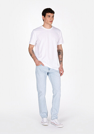 صورة من مستقيم  خصر منخفض مستقيم الساق الجينز النيلي للرجال