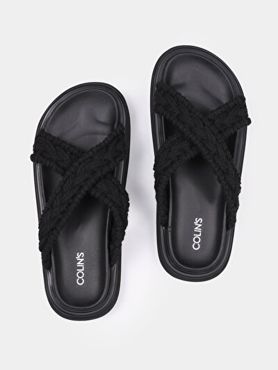 صورة من نسائي أسود النعال