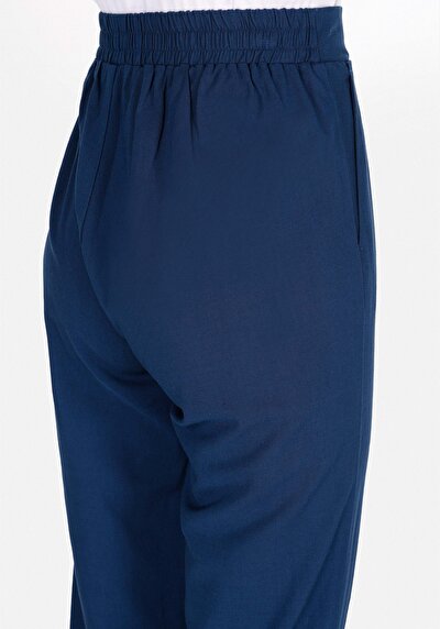 اعرض التفاصيل لـ أزرق للنساء بناطيل